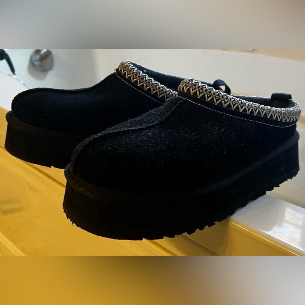 Authentic Women's Tazz Platform Slip-On Slippers size 7